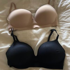 Victoria’s Secret Incredible padded no wire bras